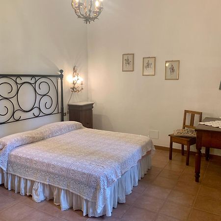 Casa Vacanze "L'Aione" Gambassi Terme Exterior foto