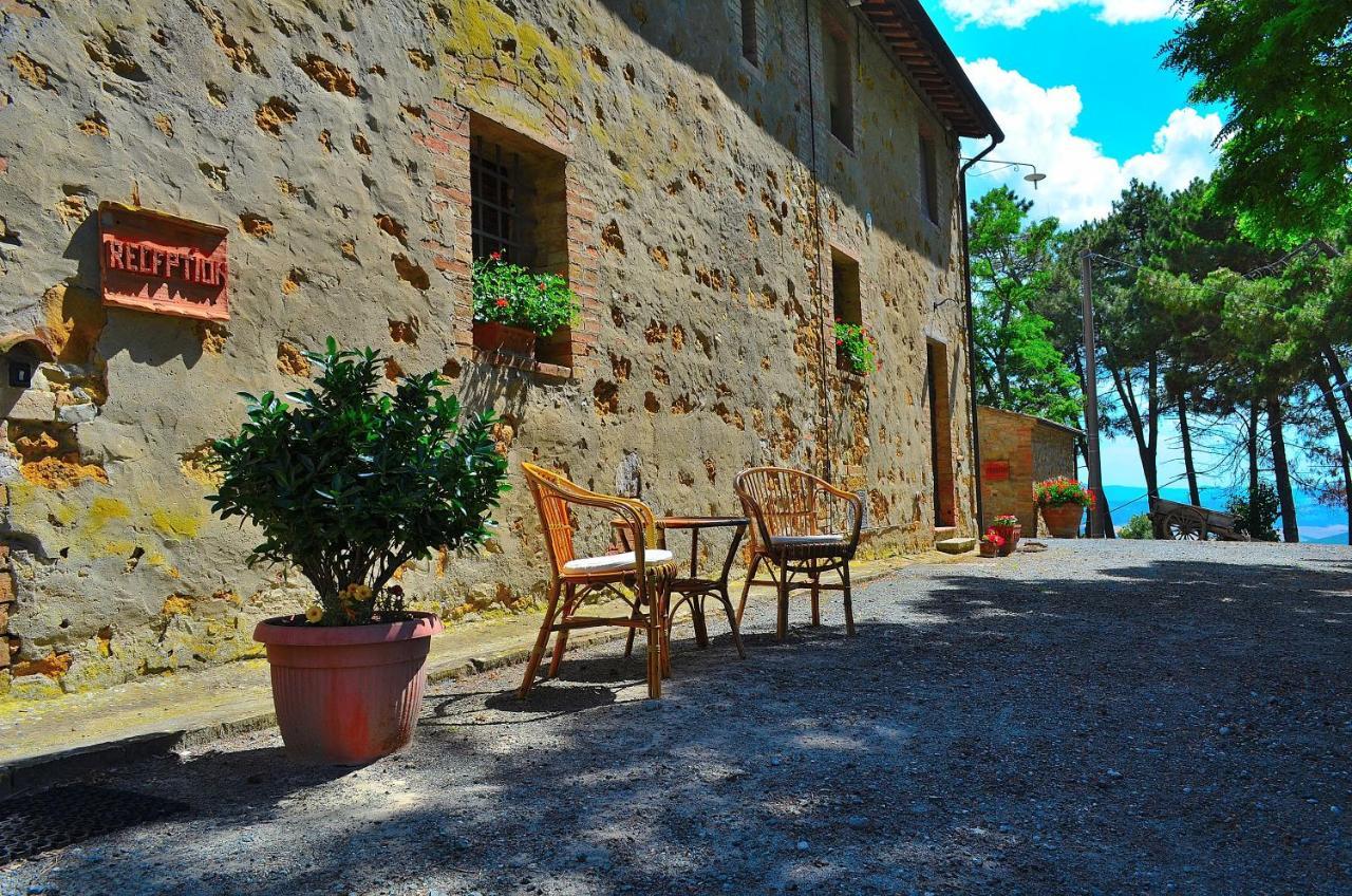 Casa Vacanze "L'Aione" Gambassi Terme Exterior foto