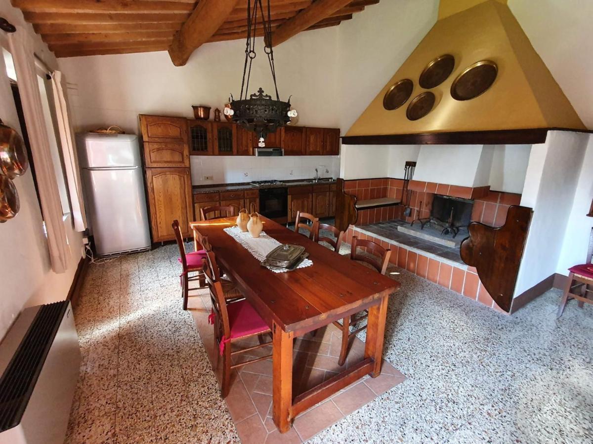 Casa Vacanze "L'Aione" Gambassi Terme Exterior foto
