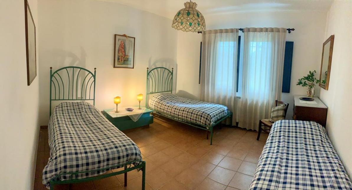 Casa Vacanze "L'Aione" Gambassi Terme Exterior foto